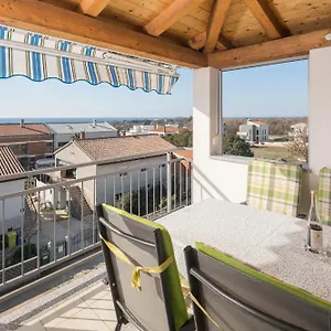 https://villa-tina.in-istria.net