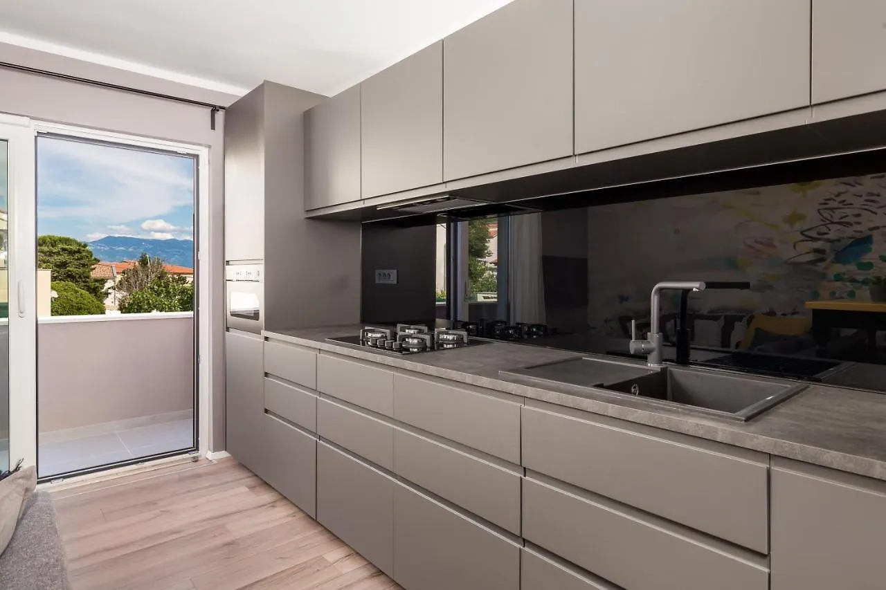 Destination Sea II Apartment Baska